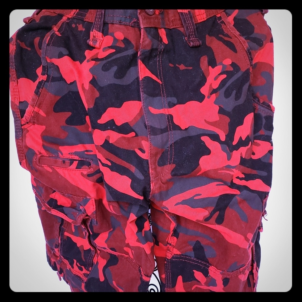 Men's Red Camo Cargo Shorts